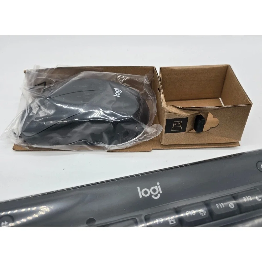 Logitech MK540 Wireless Keyboard Mouse Combo USB Receiver Full Size‎ PC